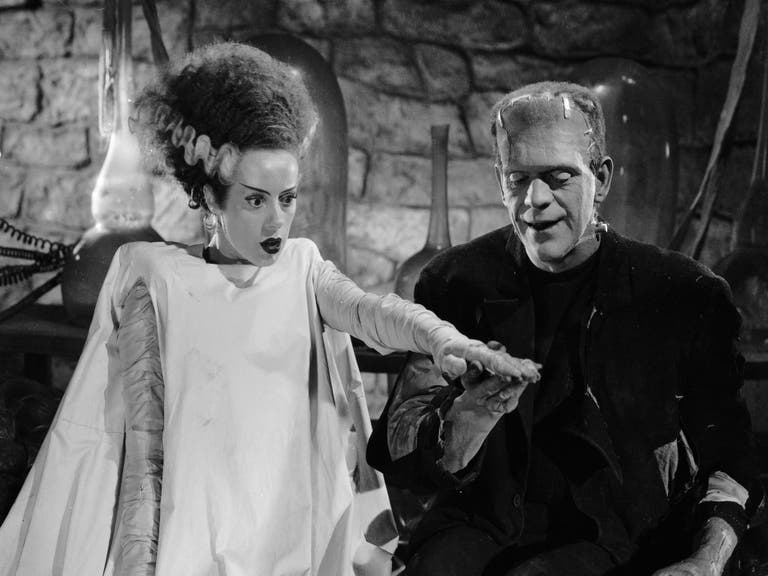 Elsa Lanchester and Boris Karloff in "The Bride of Frankenstein"