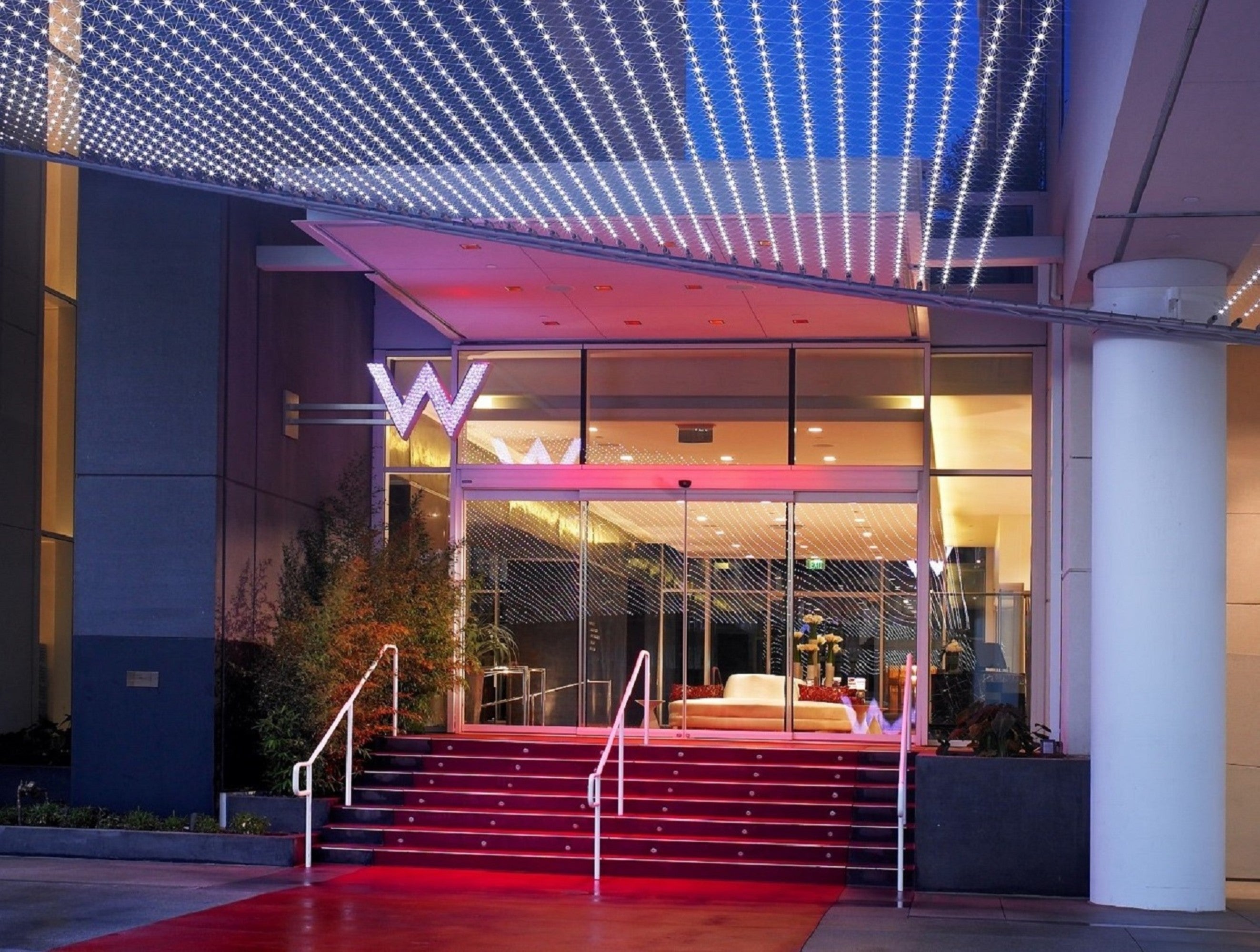 W Hollywood Hotel & Residences | Discover Los Angeles