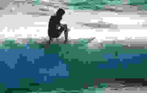 El Porto Manhattan Beach Surfer