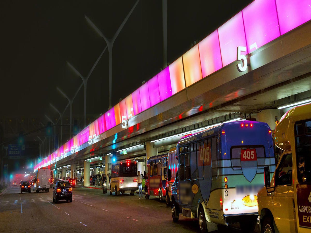The Guide to LAX FlyAway® Bus Service | Discover Los Angeles