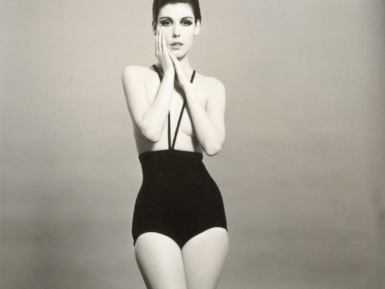 Peggy Moffitt modeling the topless swimsuit, 1964