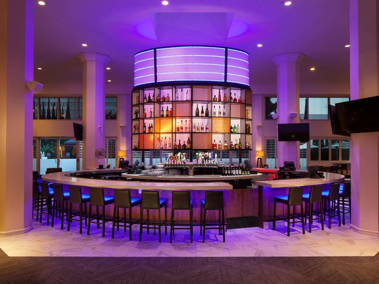 Costero Bar at Sheraton Gateway Los Angeles Hotel
