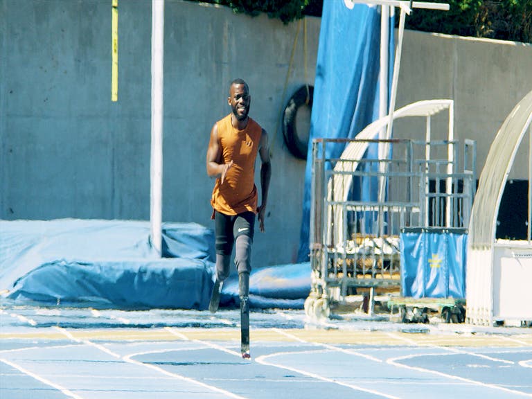 Blake Leeper running at UCLA Drake Stadium