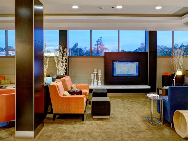 Lobby Home Theatre at the Courtyard by Marriott Century City/Beverly Hills