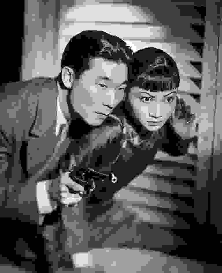Philip Ahn and Anna Mae Wong in "Daughter of Shanghai" (1937)