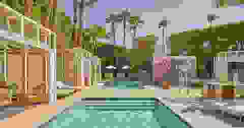 Pools and cabanas at the Viceroy Santa Monica