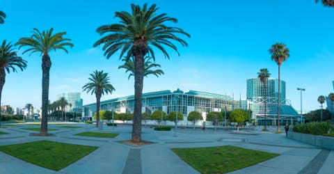 Panoramic photo of the Los Angeles Convention Center