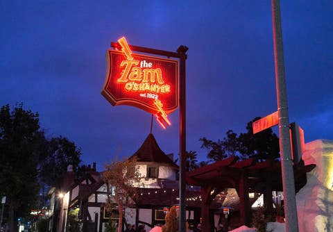 The lightning bolt neon sign at Tam O'Shanter