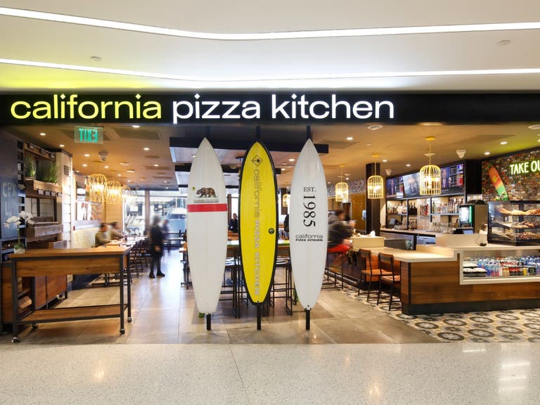 California Pizza Kitchen at LAX Terminal 6