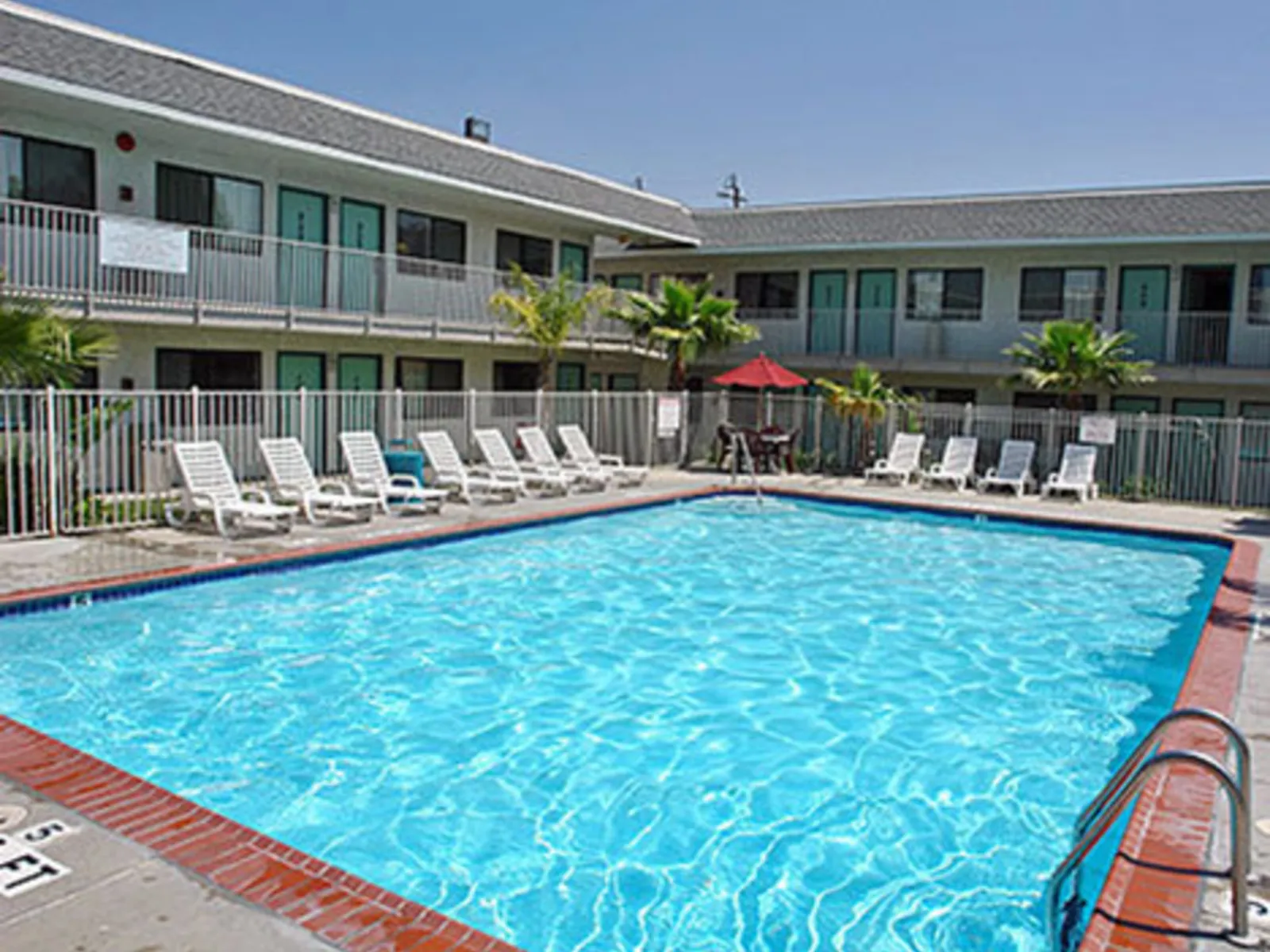 Motel 6 Los Angeles - Sylmar | Discover Los Angeles