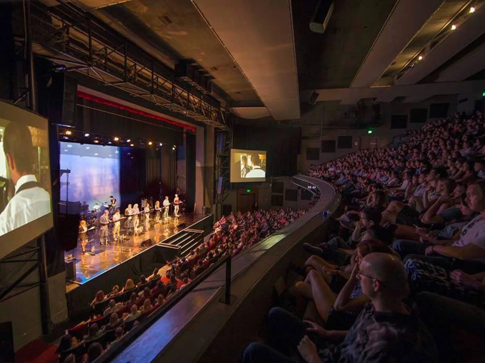 The Montalban Theatre Discover Los Angeles