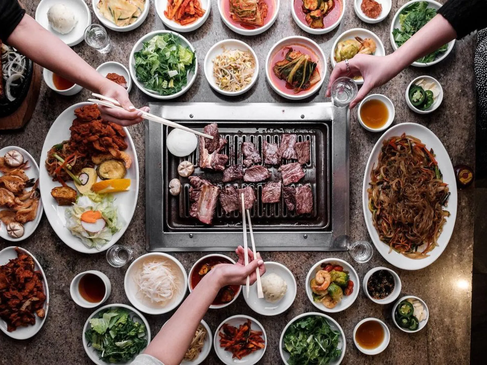 ENTDECKE DIE BESTEN KOREANISCHEN BBQ-RESTAURANTS IN L.A.