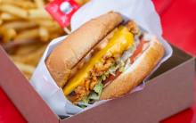 Vegan Cheeseburger at Burgerlords | Photo:  Jakob Layman