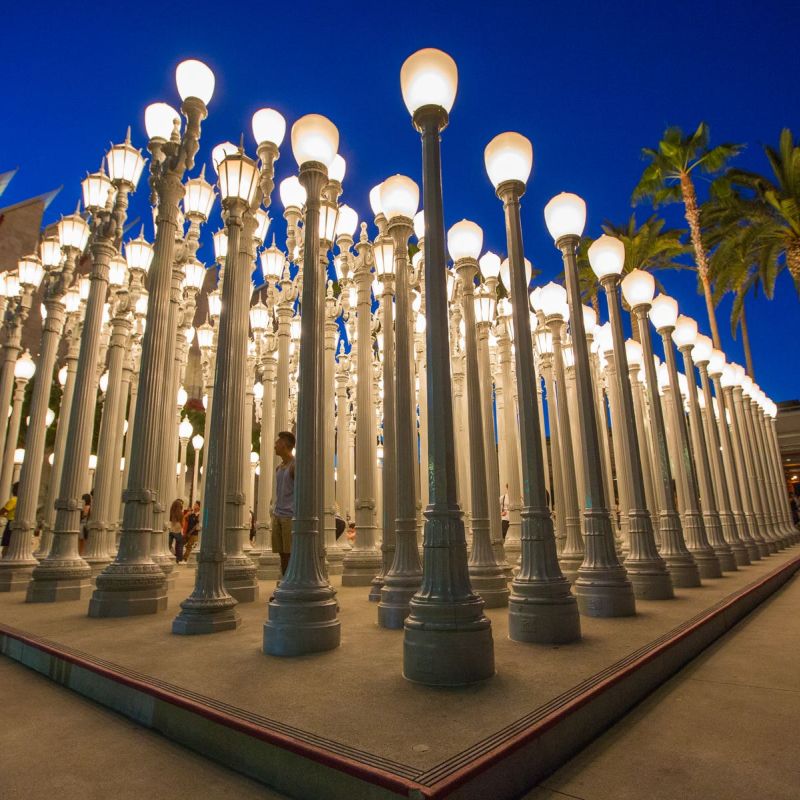 Night view of Chris Burden's "Urban Light" at LACMA